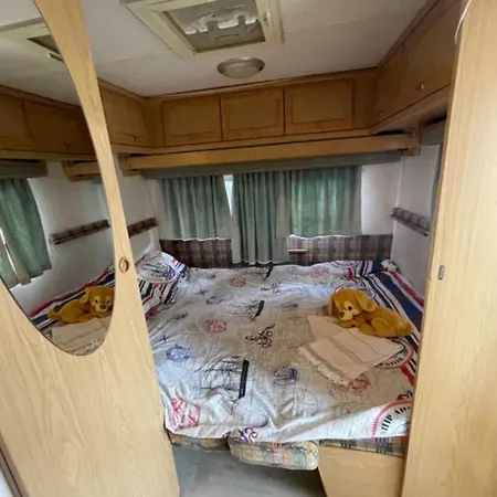 яката каравана Campsite *