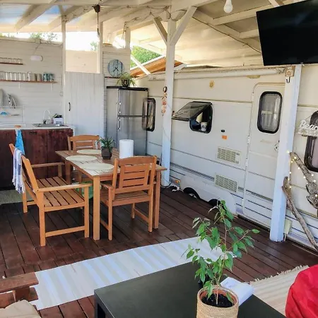 яката каравана *